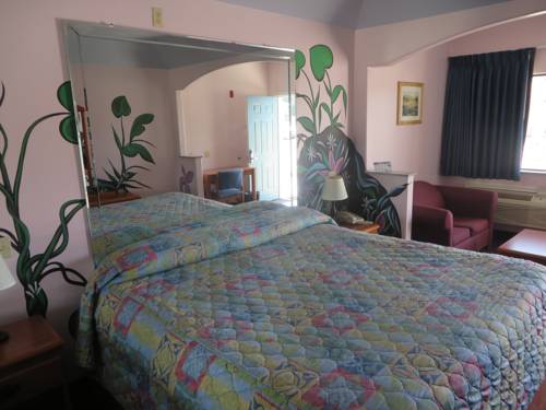 Imagen de la habitación del Hotel Travelers Inn and Suites Liberty. Foto 7