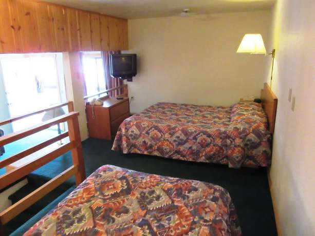 Imagen de la habitación del Hotel Traveler\'s Lodge. Foto 7