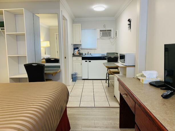 Imagen de la habitación del Hotel Travelers Motel. Foto 15