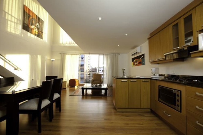 Imagen de la habitación del Hotel Travelers Orange Suites. Foto 9