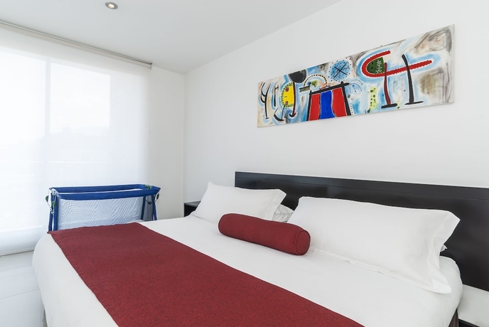 Imagen de la habitación del Hotel Travelers Orange Suites. Foto 12