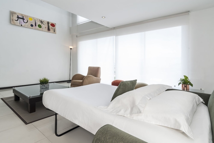 Imagen de la habitación del Hotel Travelers Orange Suites. Foto 18