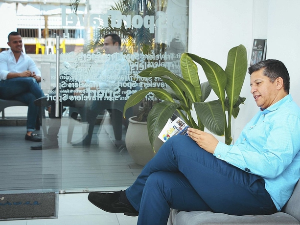 Imagen de los interiores del Hotel Travelers Sport. Foto 19