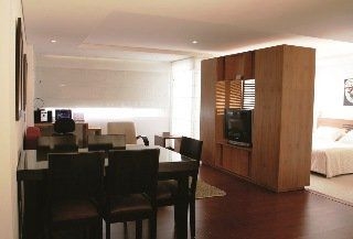 Imagen de los interiores del Hotel Travelers Suites Obelisco Apartamentos. Foto 12