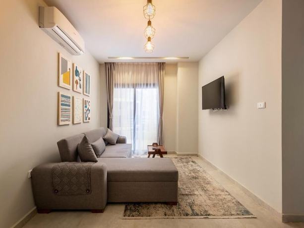 Imagen de la habitación del Hotel Travelholic Residence Golden Gates. Foto 3