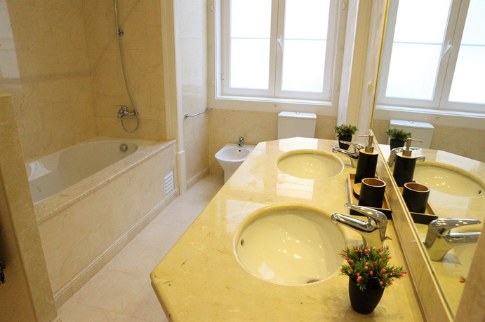 Imagen de la habitación del Hotel Traveling To Lisbon Chiado. Foto 4