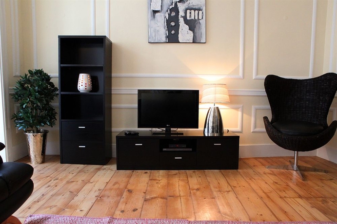 Imagen de la habitación del Hotel Traveling To Lisbon Chiado. Foto 6