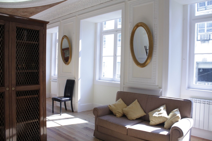 Imagen de los interiores del Hotel Traveling To Lisbon Chiado. Foto 15