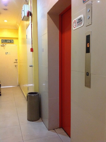 Imagen de los interiores del Hotel Traveller. Foto 11