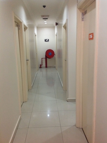 Imagen de los interiores del Hotel Traveller. Foto 12