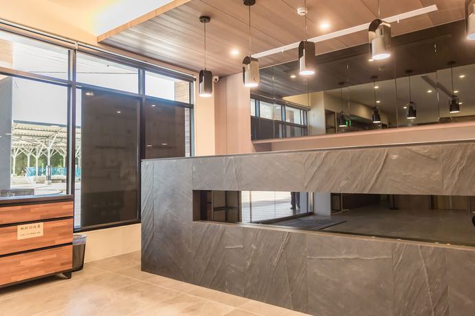 Imagen de los interiores del Hotel Traveller-inn Teihua Ii. Foto 17