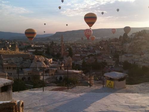 Imagen general del Hotel Traveller's Cave. Foto 10