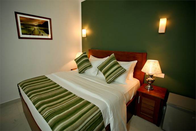Imagen de la habitación del Hotel Travellers Nest, Kandy. Foto 3