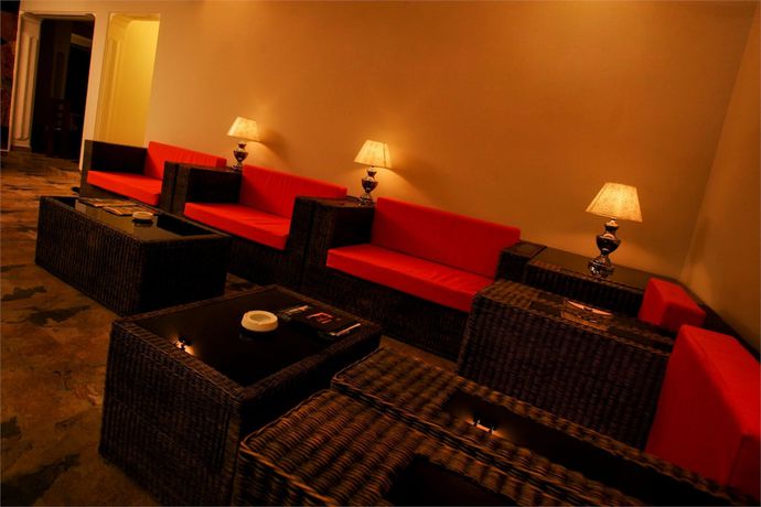 Imagen de los interiores del Hotel Travellers Nest, Kandy. Foto 11