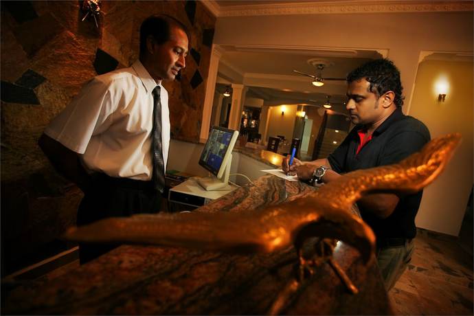 Imagen de los interiores del Hotel Travellers Nest, Kandy. Foto 16