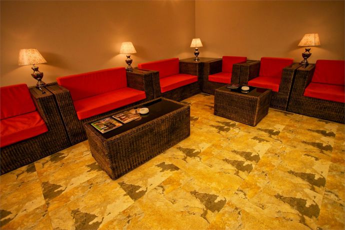 Imagen de los interiores del Hotel Travellers Nest, Kandy. Foto 19