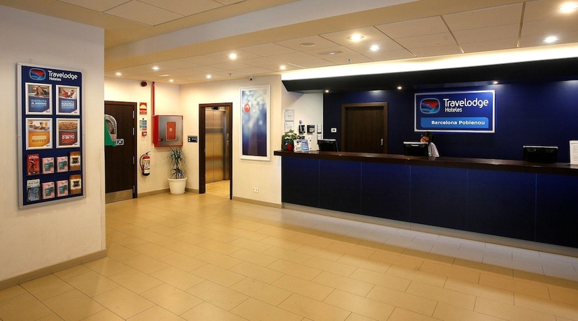 Imagen de los interiores del Hotel Travelodge Barcelona Poblenou. Foto 18