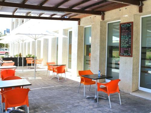 Imagen general del Hotel Travelodge Barcelona del Vallés. Foto 3