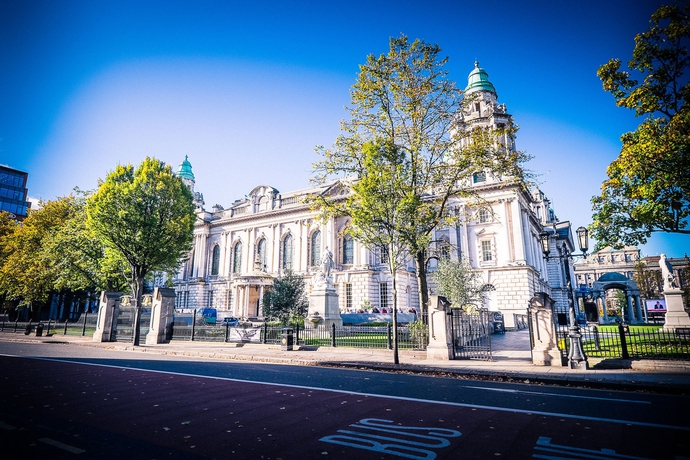 Imagen de los exteriores del Hotel Travelodge Belfast Central. Foto 11