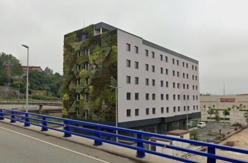Imagen general del Hotel Travelodge Bilbao Sestao. Foto 3