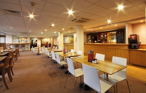 Imagen general del Hotel Travelodge Bournemouth. Foto 4