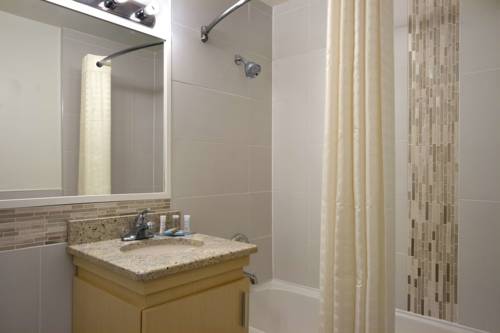 Imagen de la habitación del Hotel Travelodge By Wyndham Abbotsford. Foto 6