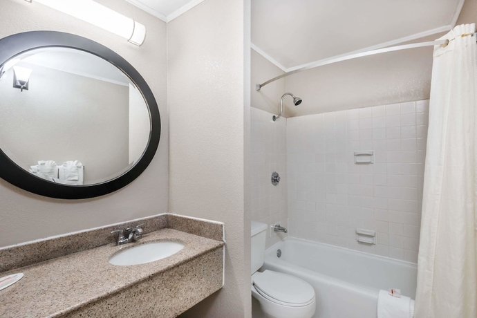 Imagen de la habitación del Hotel Travelodge By Wyndham Aberdeen. Foto 10