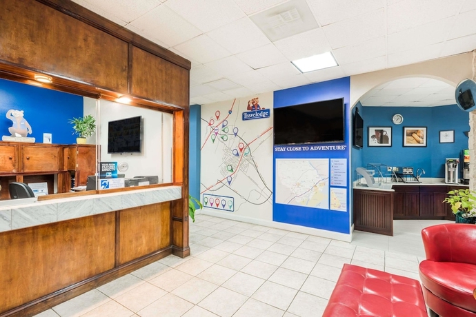 Imagen de los interiores del Hotel Travelodge By Wyndham Aberdeen. Foto 15