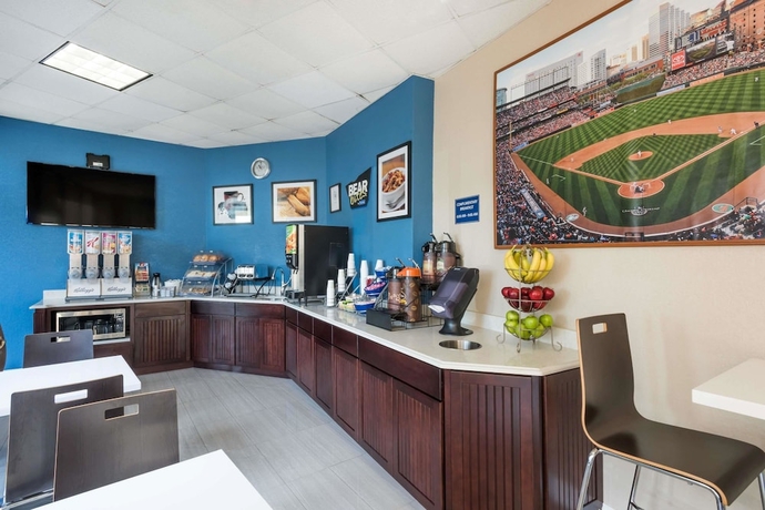 Imagen del bar/restaurante del Hotel Travelodge By Wyndham Aberdeen. Foto 4