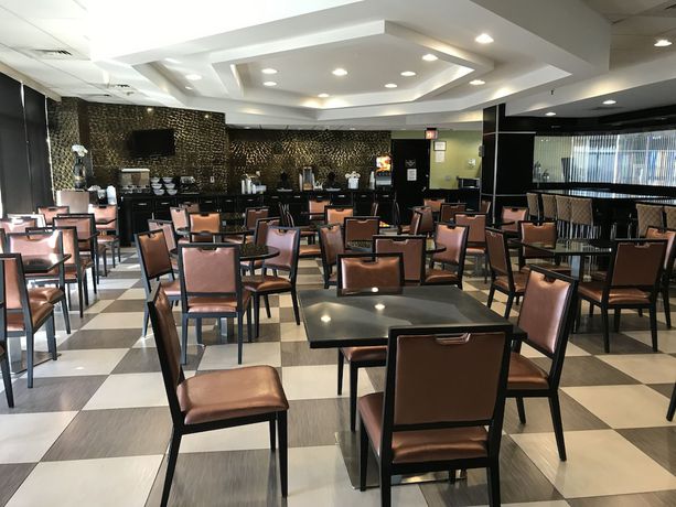 Imagen del bar/restaurante del Hotel Travelodge By Wyndham Absecon Atlantic City. Foto 4