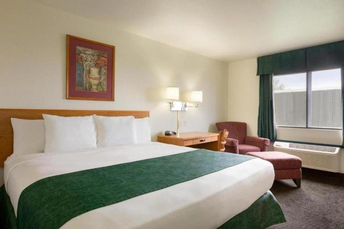 Imagen de la habitación del Hotel Travelodge By Wyndham Alpine. Foto 9