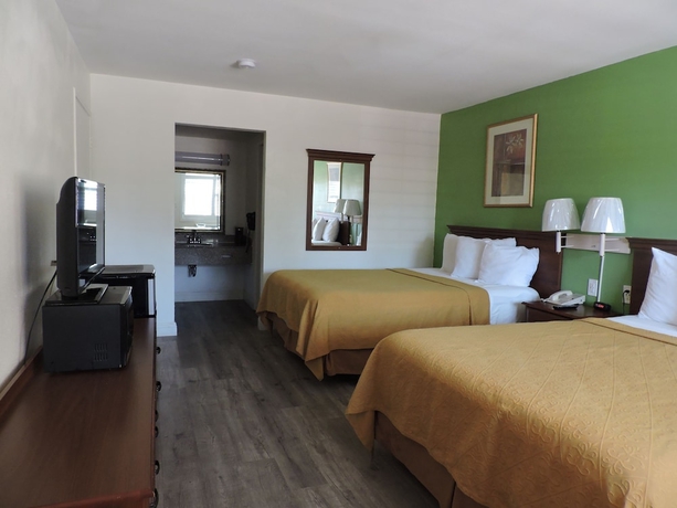 Imagen de la habitación del Hotel Travelodge By Wyndham Artesia. Foto 9
