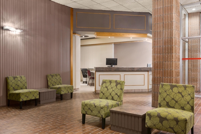 Imagen de los interiores del Hotel Travelodge By Wyndham Baie-comeau. Foto 15