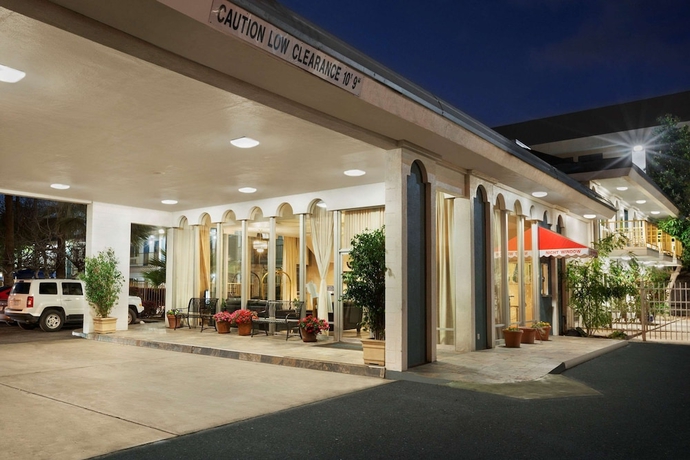 Imagen general del Hotel Travelodge By Wyndham Bakersfield. Foto 2