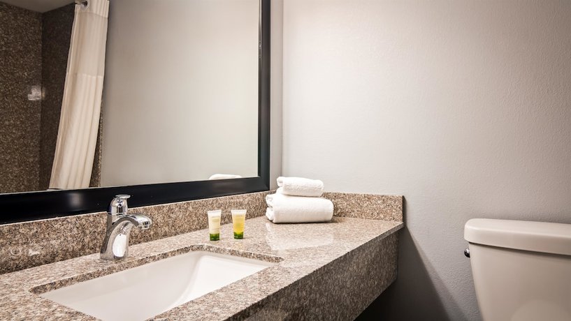 Imagen de la habitación del Hotel Travelodge By Wyndham Bellmawr. Foto 15