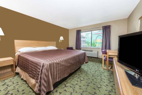 Imagen de la habitación del Hotel Travelodge By Wyndham Bloomington. Foto 6