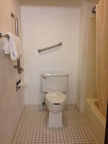 Imagen de la habitación del Hotel Travelodge By Wyndham Brooklyn Center. Foto 6