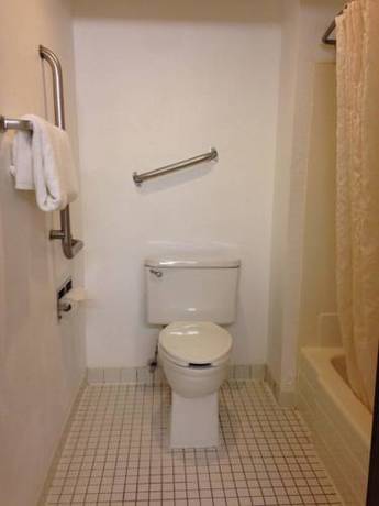 Imagen de la habitación del Hotel Travelodge By Wyndham Brooklyn Center. Foto 12