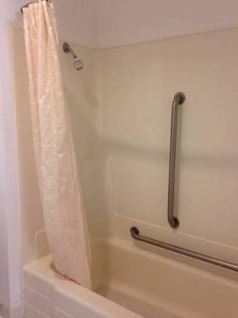 Imagen de la habitación del Hotel Travelodge By Wyndham Brooklyn Center. Foto 13