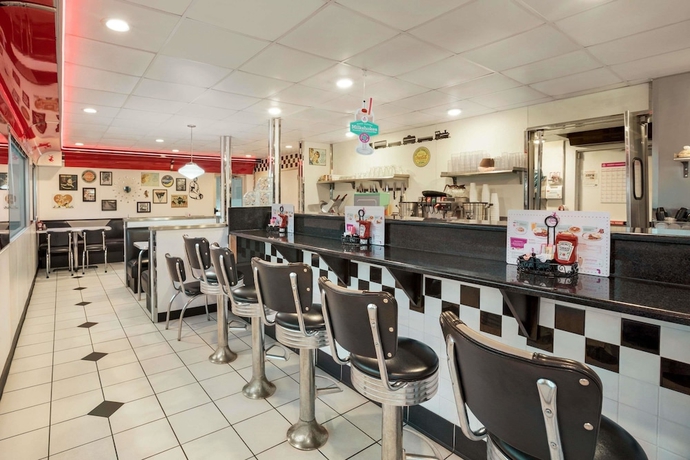 Imagen del bar/restaurante del Hotel Travelodge By Wyndham Brunswick Near Frederick. Foto 5