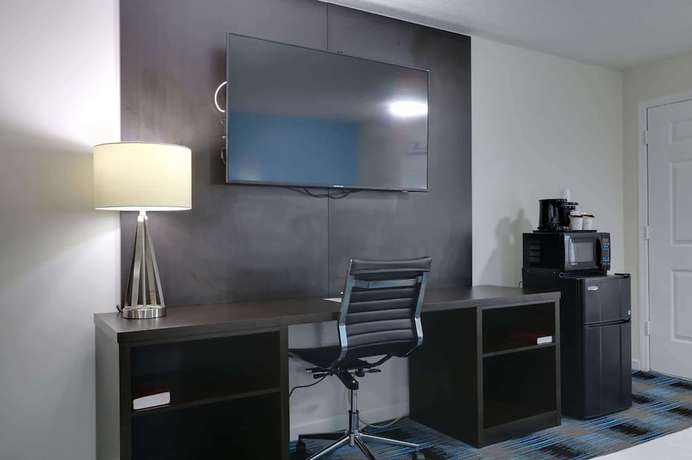Imagen de la habitación del Hotel Travelodge By Wyndham Calhoun South I-75. Foto 12