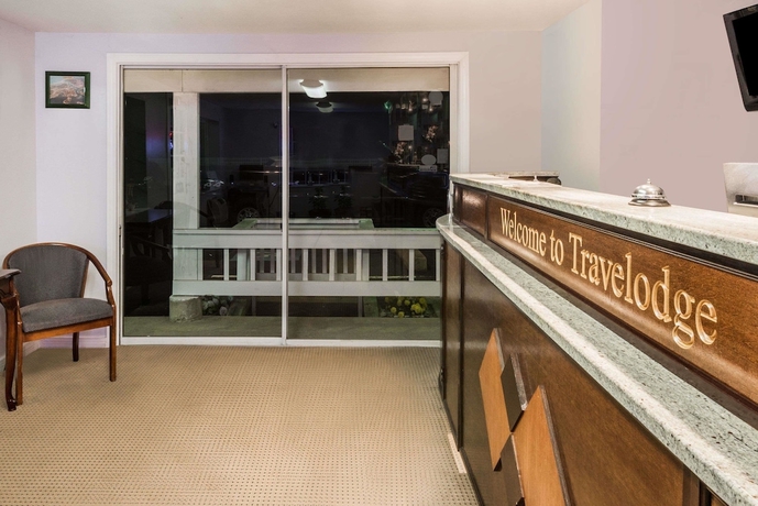 Imagen de los interiores del Hotel Travelodge By Wyndham Cape Cod Area. Foto 14