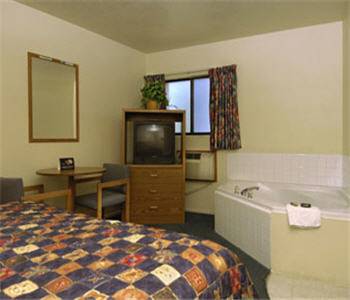 Imagen de la habitación del Hotel Travelodge By Wyndham Cedar City. Foto 12