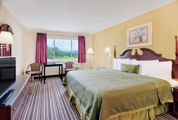 Imagen de la habitación del Hotel Travelodge By Wyndham Chambersburg. Foto 8