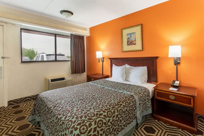Imagen de la habitación del Hotel Travelodge By Wyndham Chicago - South Holland. Foto 3