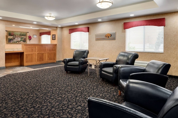 Imagen de los interiores del Hotel Travelodge By Wyndham Clinton Valley West Court. Foto 13