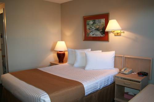 Imagen de la habitación del Hotel Travelodge By Wyndham Courtenay Bc. Foto 10