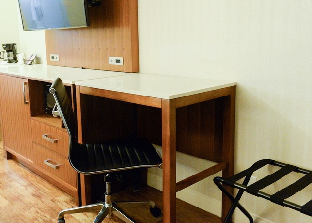 Imagen de la habitación del Hotel Travelodge By Wyndham Culver City. Foto 14