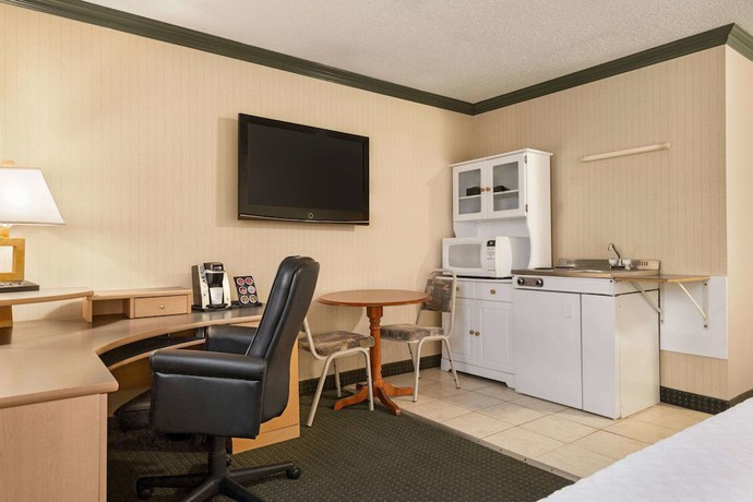 Imagen de la habitación del Hotel Travelodge By Wyndham Dawson Creek. Foto 14