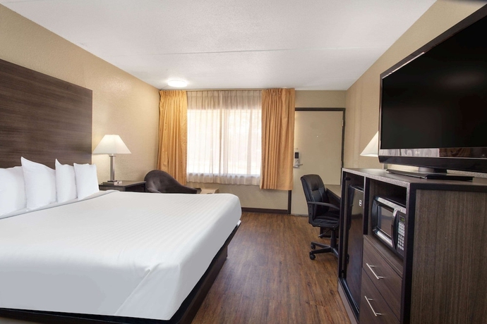 Imagen de la habitación del Hotel Travelodge By Wyndham Deltona. Foto 4